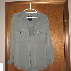 XL OLIVE GREEN BUTTON UP SHIRT OR COVER UP.